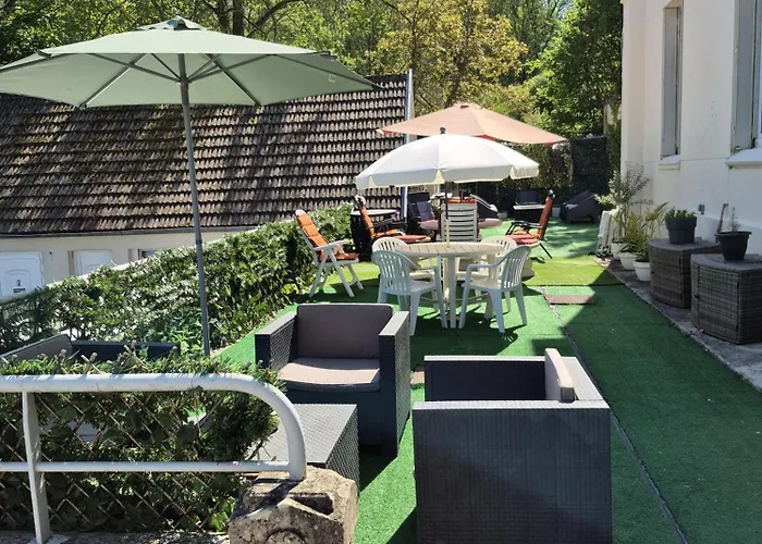 Le Bon Samaritain Szálloda Roucy